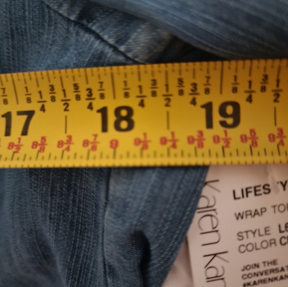 NWT Karen Kane chambray denim like top - Picture 7 of 7
